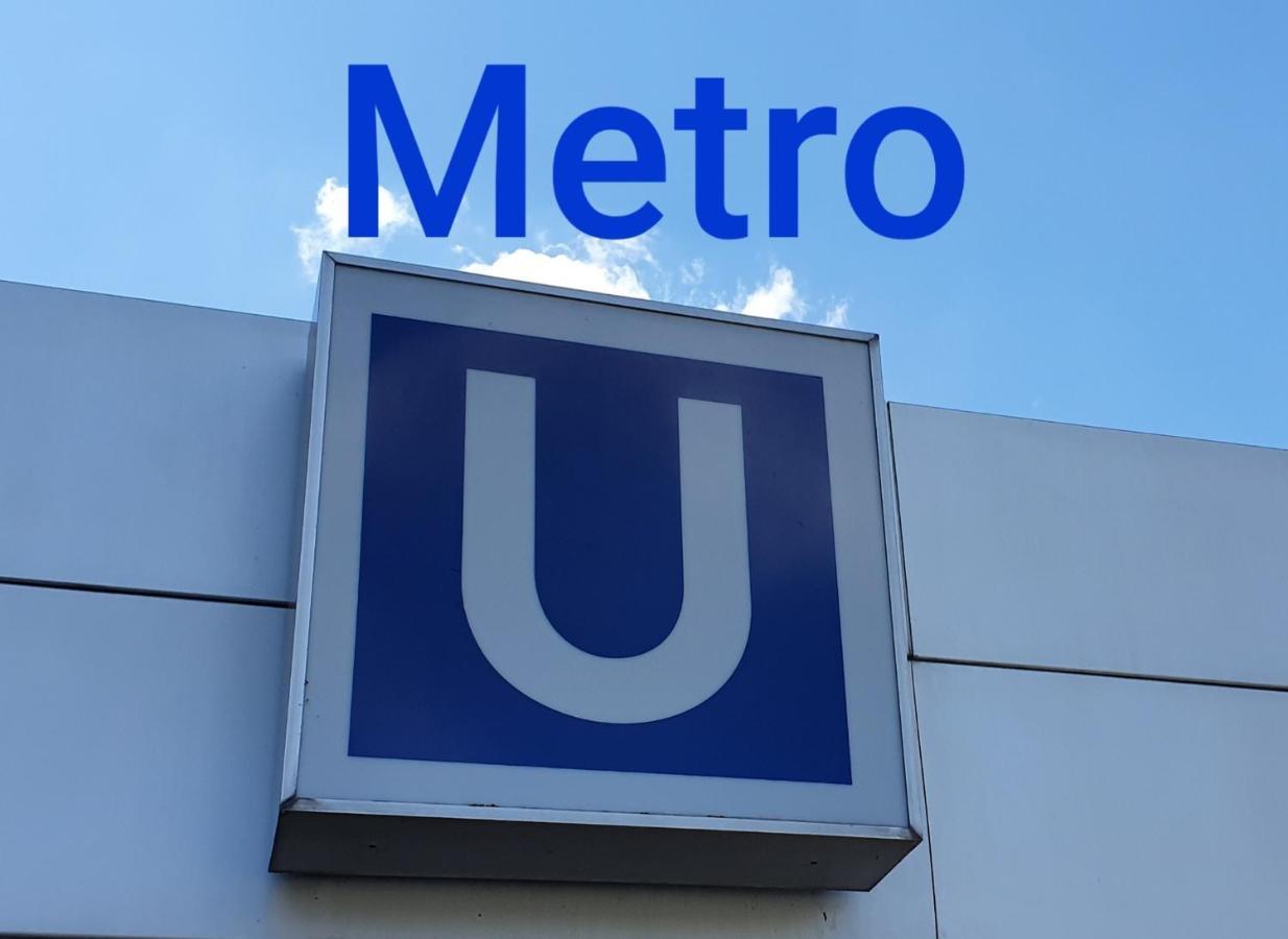 Perfect - 50m To Metro - * Nürnberg
